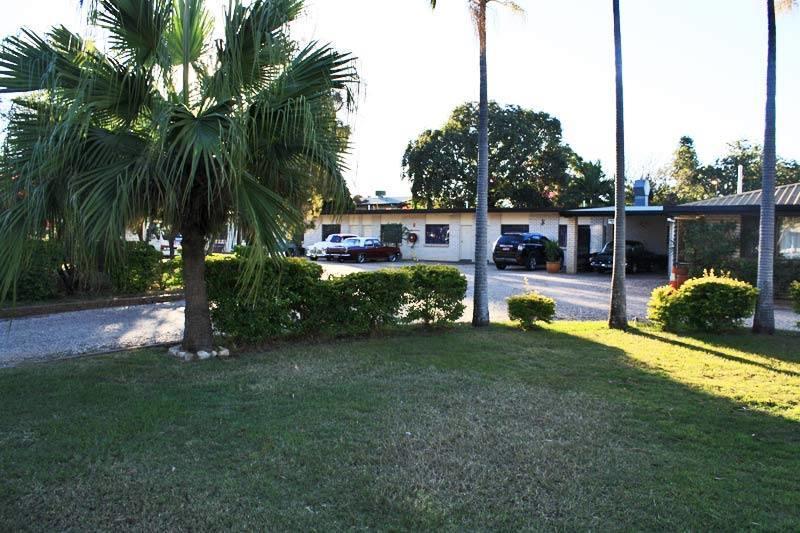 Emerald Tower Motor Inn Exterior foto
